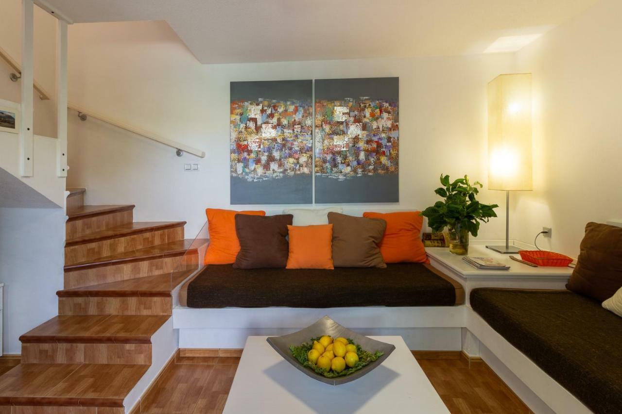 Villa Martina Bungalow With Garden, Bbq, And Pools San Bartolomé Exterior foto